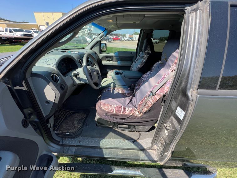 image for item IA9068 2004 Ford F150  SuperCab pickup truck