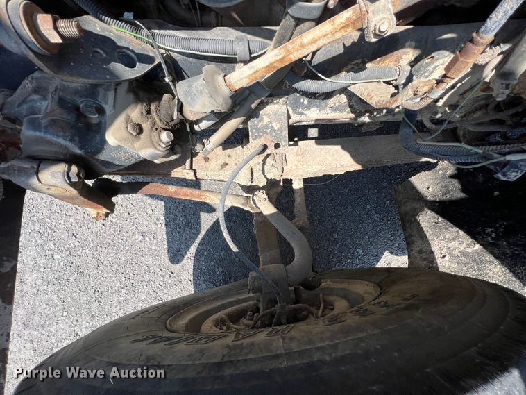 image for item IA9071 1981 International 1854  dump flatbed truck