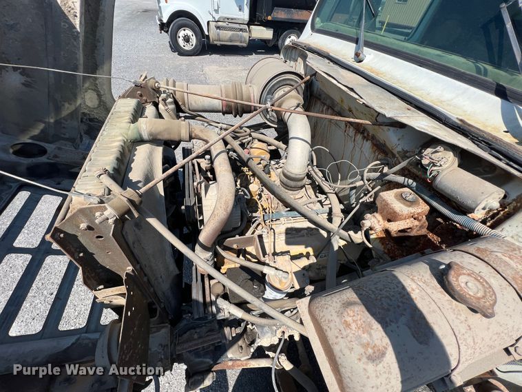 image for item IA9071 1981 International 1854  dump flatbed truck