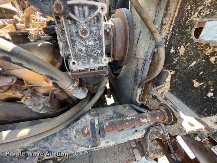 image for item IA9071 1981 International 1854  dump flatbed truck