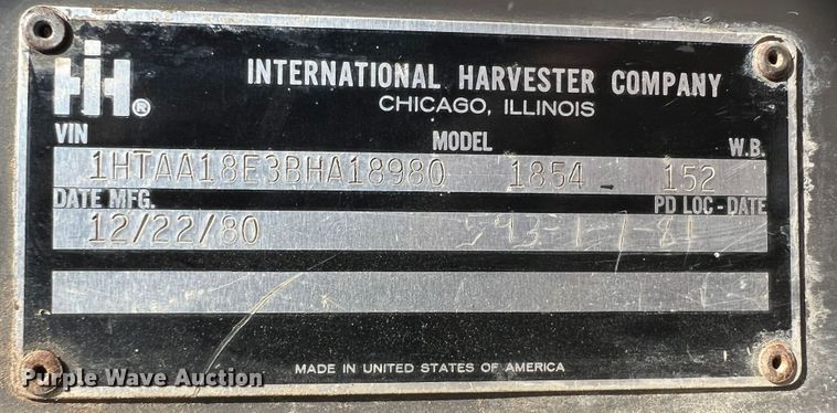 image for item IA9071 1981 International 1854  dump flatbed truck