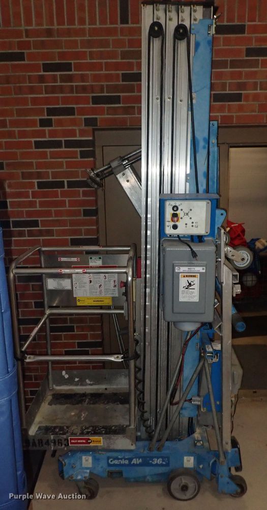 image for item IN9173 Genie AW36S  vertical lift