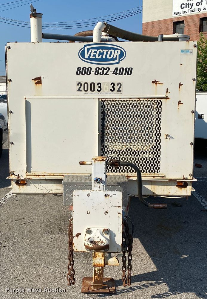 image for item JA9040 2003 Vector 09007  vacuum excavator