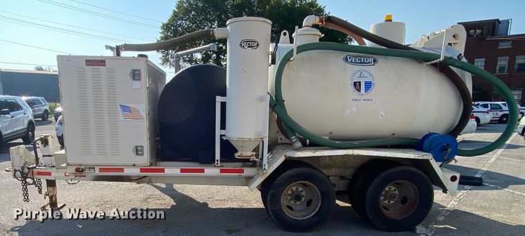 image for item JA9040 2003 Vector 09007  vacuum excavator