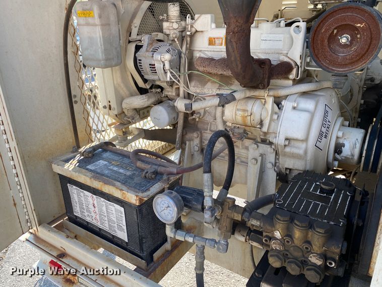 image for item JA9040 2003 Vector 09007  vacuum excavator