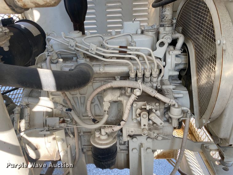 image for item JA9040 2003 Vector 09007  vacuum excavator