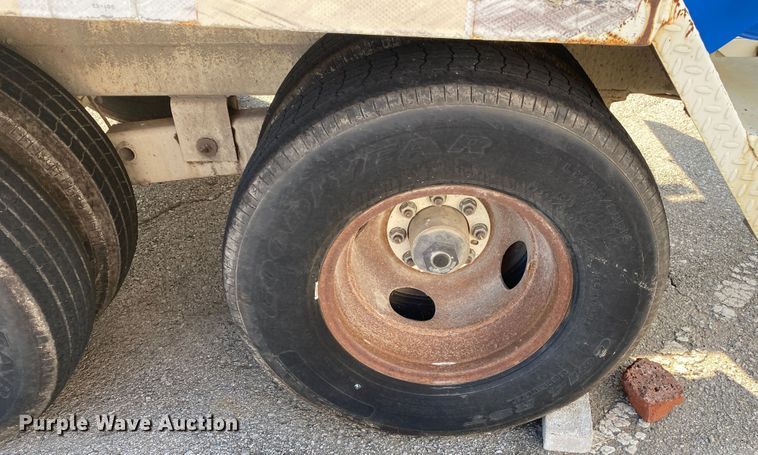 image for item JA9040 2003 Vector 09007  vacuum excavator