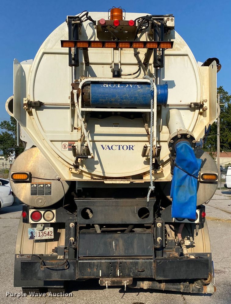 image for item JA9041 2008 International WorkStar 7400  vacuum truck