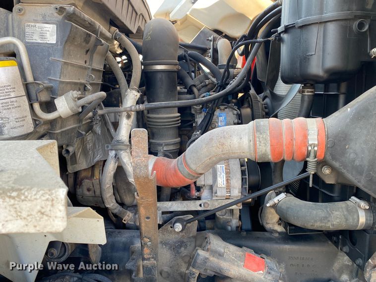 image for item JA9041 2008 International WorkStar 7400  vacuum truck