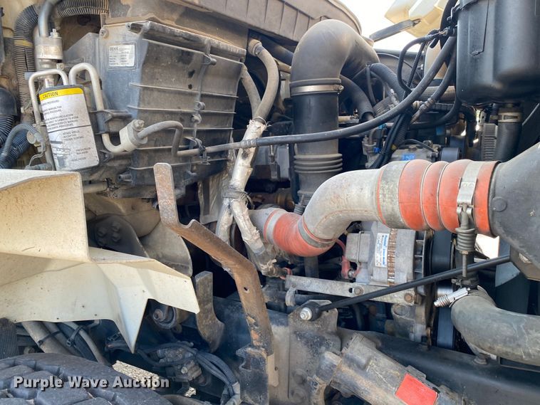 image for item JA9041 2008 International WorkStar 7400  vacuum truck