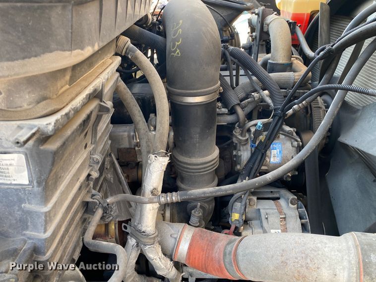 image for item JA9041 2008 International WorkStar 7400  vacuum truck