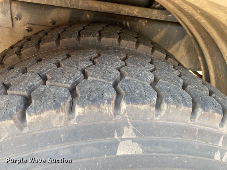 image for item JA9041 2008 International WorkStar 7400  vacuum truck