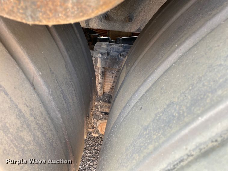 image for item JA9041 2008 International WorkStar 7400  vacuum truck