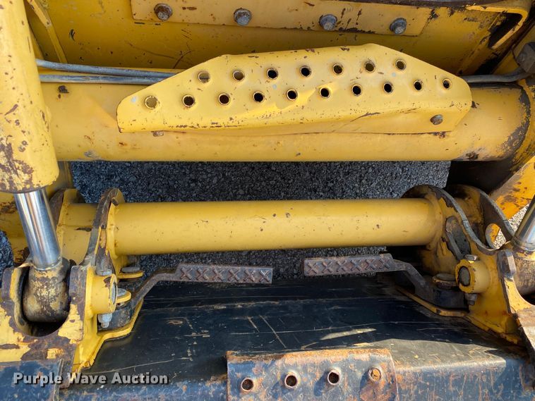 image for item JA9046 2000 John Deere 250  skid steer loader