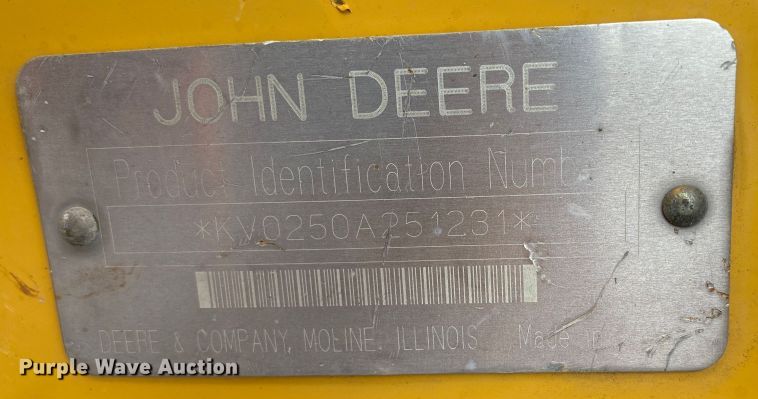 image for item JA9046 2000 John Deere 250  skid steer loader