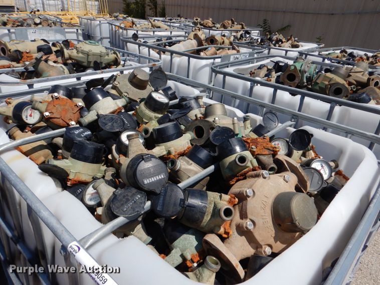 image for item JA9059 (12) totes of water meters