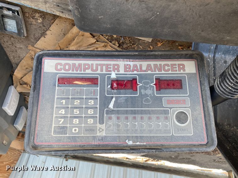 image for item JA9086 Coats 1000 wheel balancer