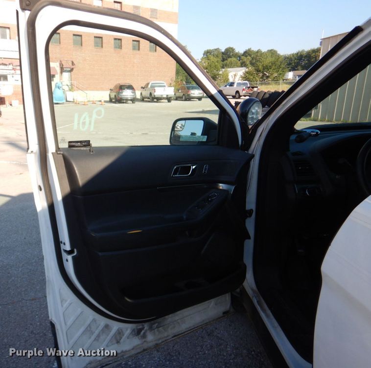 image for item JA9152 2013 Ford Explorer Police Interceptor  SUV