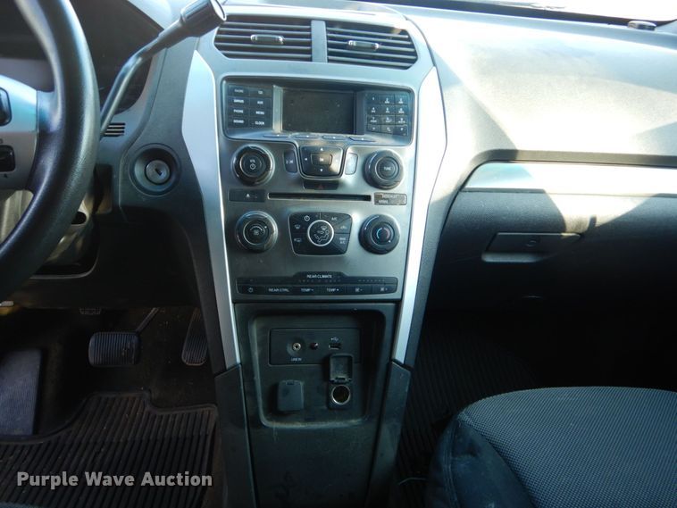 image for item JA9152 2013 Ford Explorer Police Interceptor  SUV