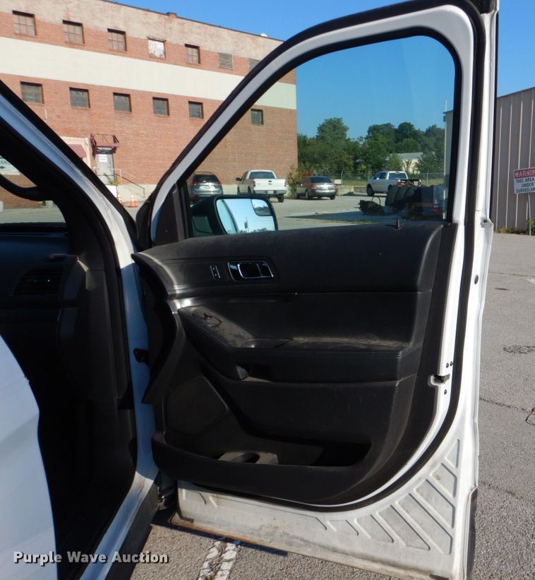 image for item JA9152 2013 Ford Explorer Police Interceptor  SUV