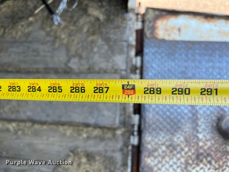 image for item JX9313 1996 W-W Trailers  enclosed cargo trailer