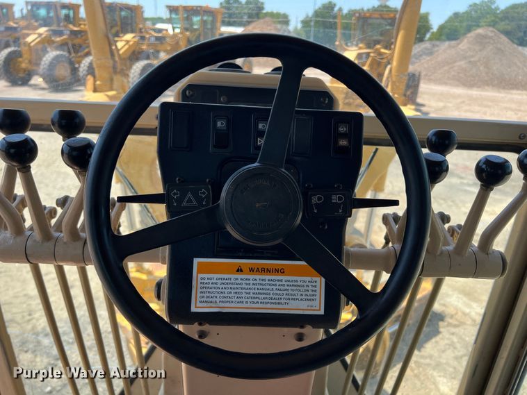 image for item JX9424 2007 Caterpillar 12H  motor grader