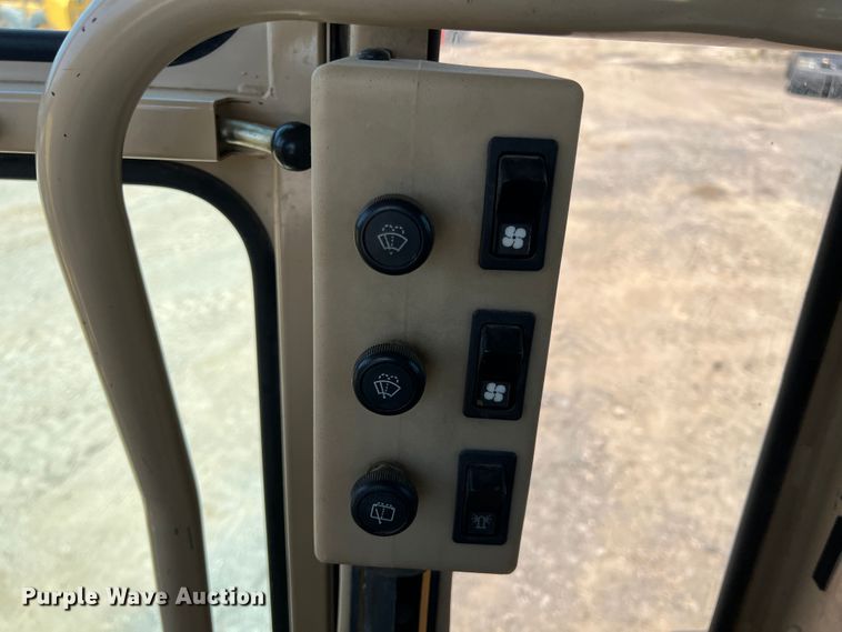 image for item JX9424 2007 Caterpillar 12H  motor grader