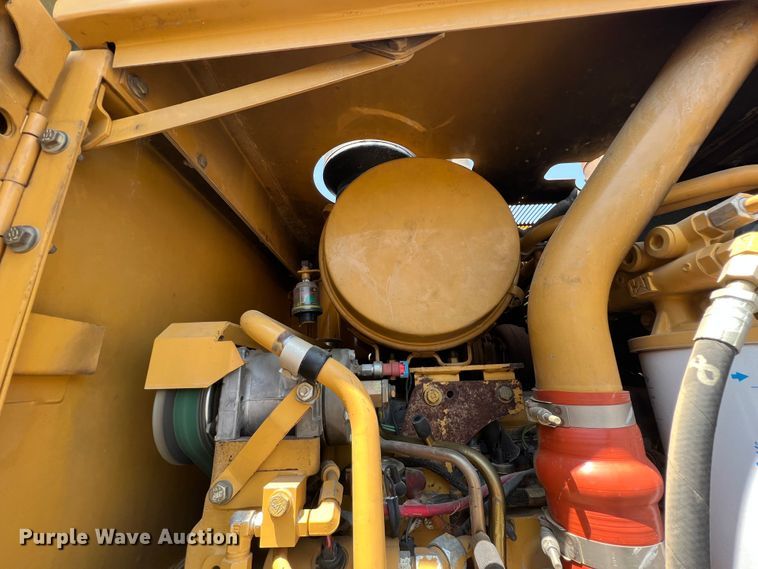 image for item JX9424 2007 Caterpillar 12H  motor grader