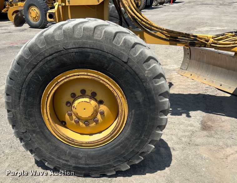 image for item JX9424 2007 Caterpillar 12H  motor grader