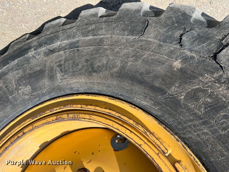 image for item JX9424 2007 Caterpillar 12H  motor grader