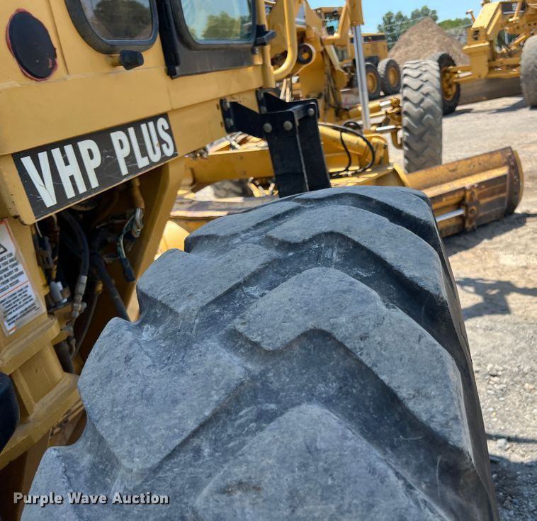 image for item JX9424 2007 Caterpillar 12H  motor grader