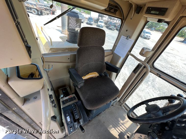 image for item JX9425 2007 Caterpillar 12H  motor grader