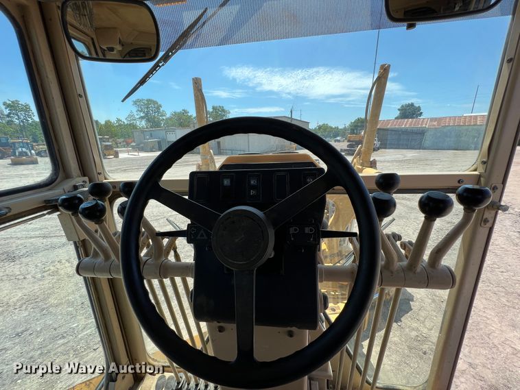 image for item JX9425 2007 Caterpillar 12H  motor grader