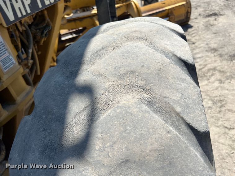 image for item JX9425 2007 Caterpillar 12H  motor grader