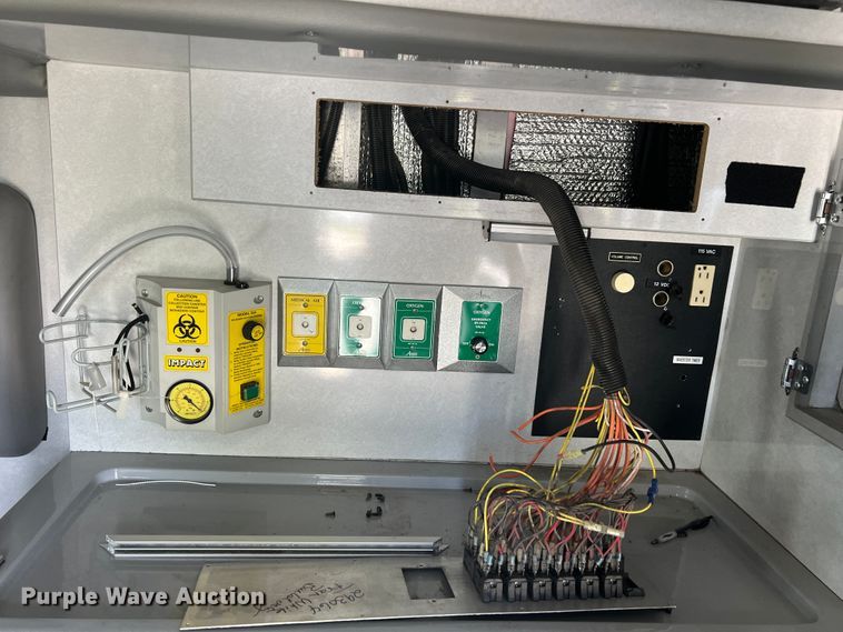 image for item JX9463 2009 Chevrolet Express 3500  ambulance