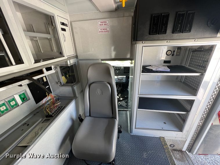 image for item JX9463 2009 Chevrolet Express 3500  ambulance