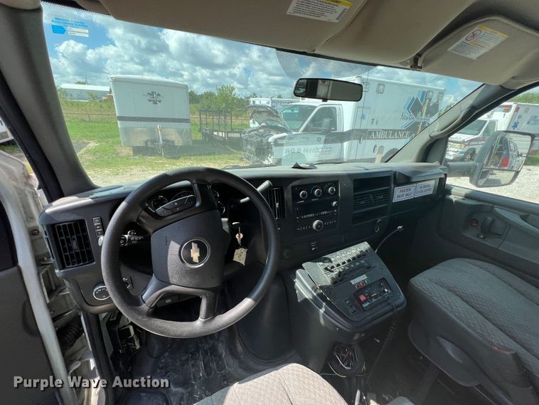 image for item JX9463 2009 Chevrolet Express 3500  ambulance
