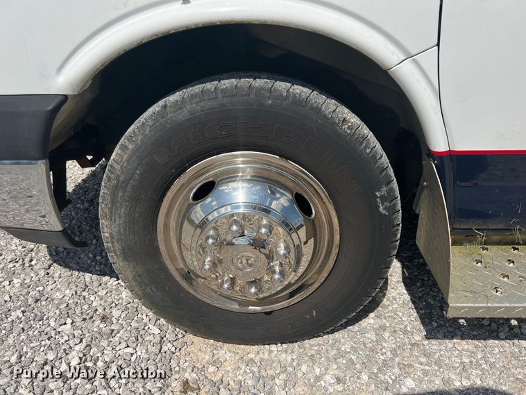 image for item JX9463 2009 Chevrolet Express 3500  ambulance