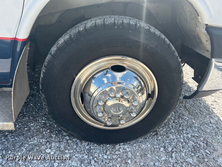 image for item JX9463 2009 Chevrolet Express 3500  ambulance