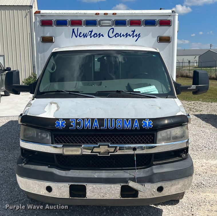 image for item JX9464 2009 Chevrolet Express 3500  ambulance