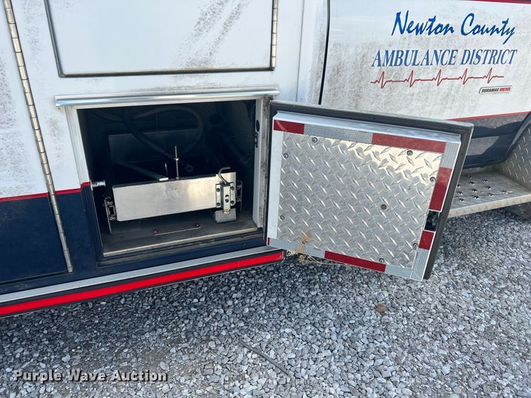 image for item JX9464 2009 Chevrolet Express 3500  ambulance