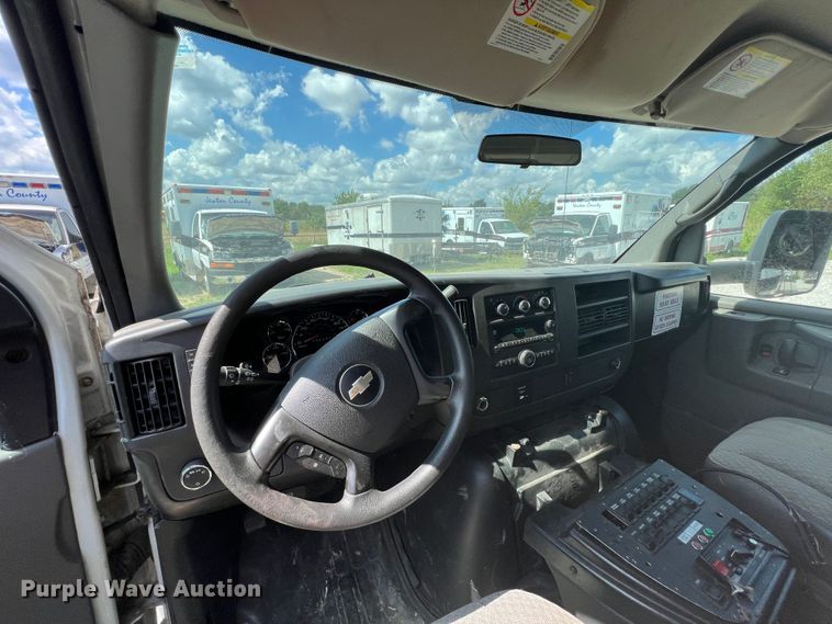 image for item JX9464 2009 Chevrolet Express 3500  ambulance