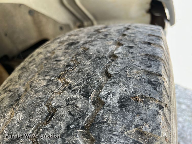 image for item JX9464 2009 Chevrolet Express 3500  ambulance