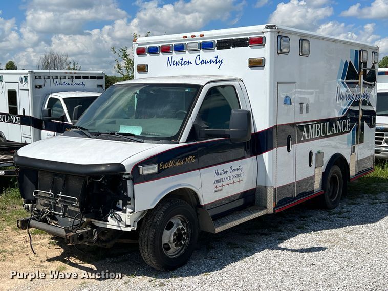 image for item JX9465 2014 Chevrolet Express G3500  ambulance