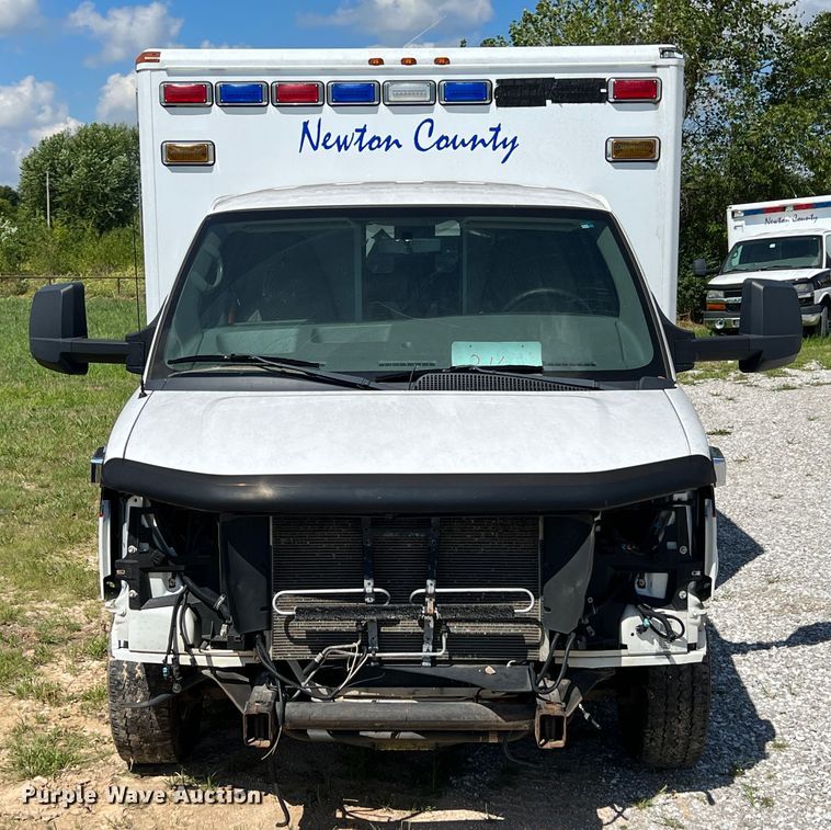 image for item JX9465 2014 Chevrolet Express G3500  ambulance