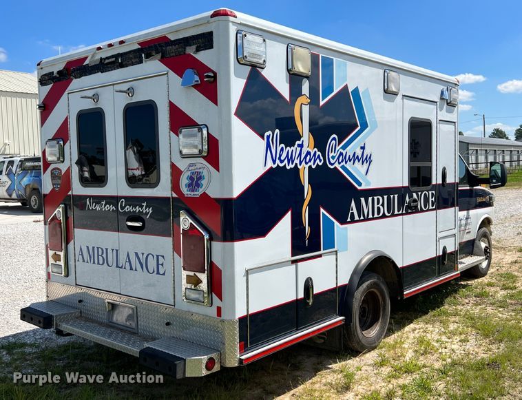 image for item JX9465 2014 Chevrolet Express G3500  ambulance