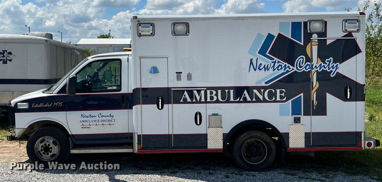 image for item JX9465 2014 Chevrolet Express G3500  ambulance