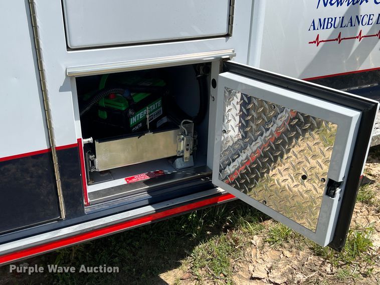 image for item JX9465 2014 Chevrolet Express G3500  ambulance