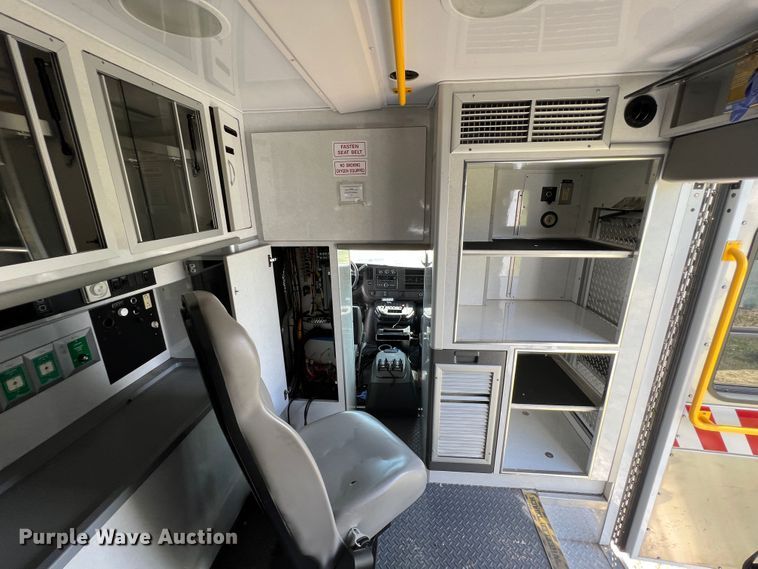 image for item JX9465 2014 Chevrolet Express G3500  ambulance