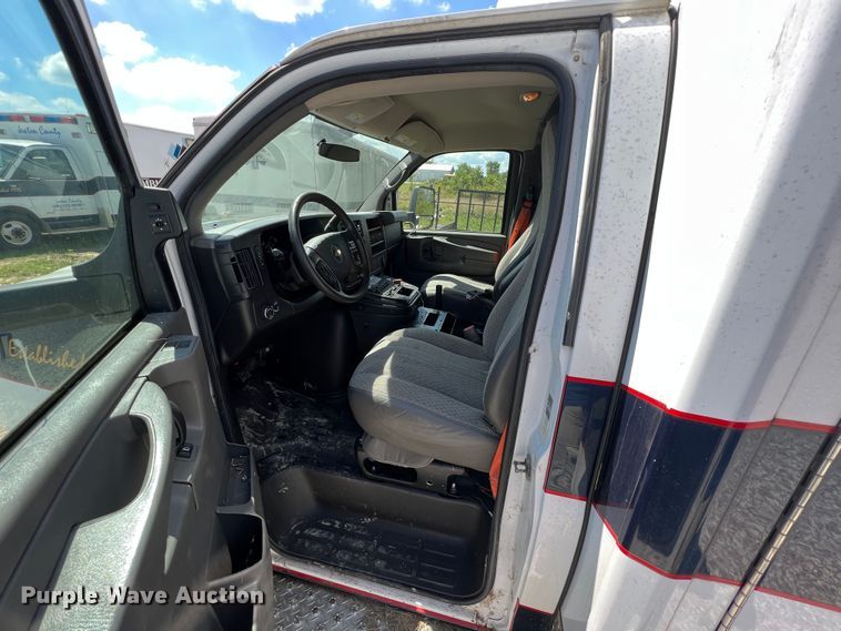image for item JX9465 2014 Chevrolet Express G3500  ambulance
